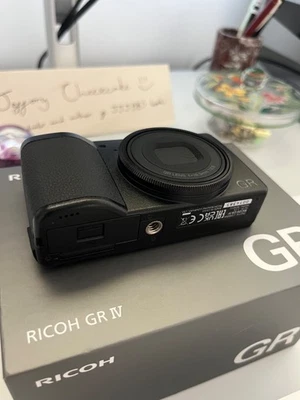 Ricoh GR IV Digital Camera - immaculate condition - Image 1 of 4