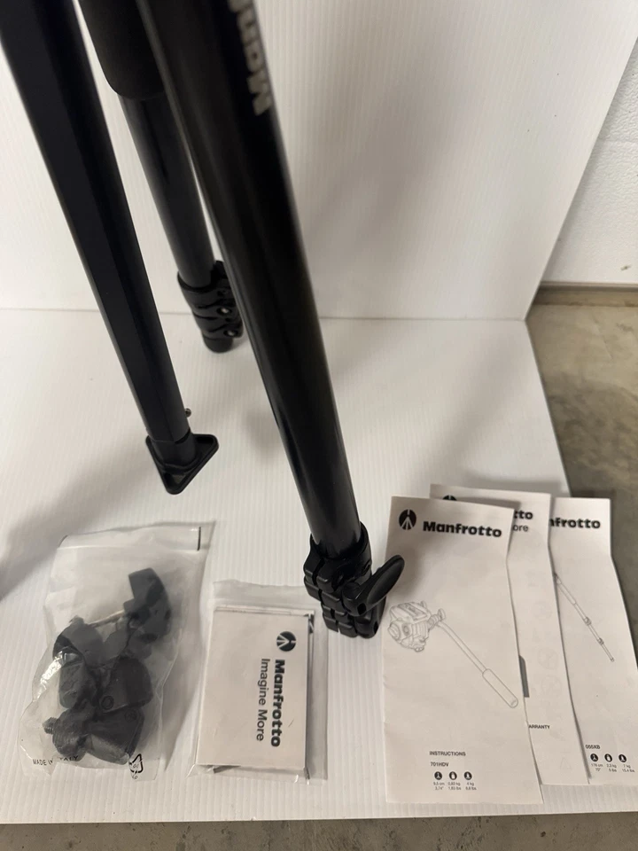 MANFROTTO 055 VIDEO TRIPOD Carbon W/ 701 Manfrotto HEAD  - Image 3 of 4