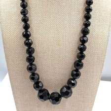 Vintage Black Faceted Graduated Bead Necklace Classic Elegant Strand Jewelry Y2K