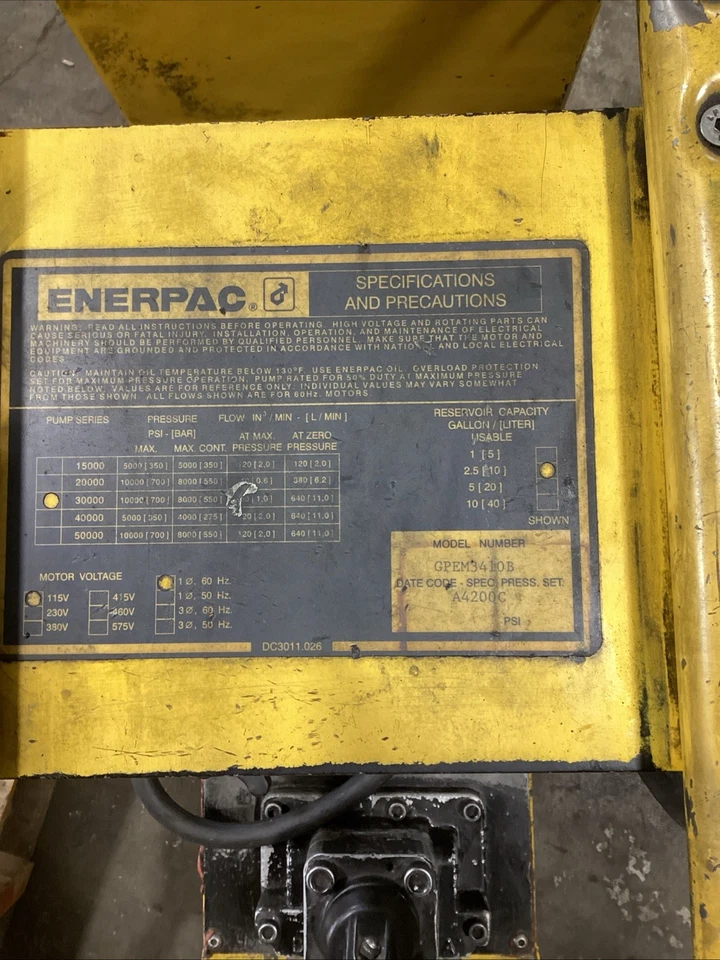ENERPAC GPEM3410B ELECTRIC HYDRAULIC PUMP 700 BAR/10,000 PSI 2.5 Gallon 115v  - Image 2 of 3