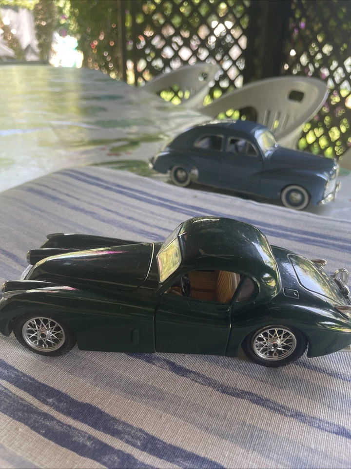 BURAGO BBURAGO 1/24 JAGUAR XK 120 1948 VERDE VINTAGE - Immagine 3 di 4