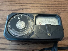 VINTAGE WORKING WESTON UNIVERSAL MODEL 650 EXPOSURE LIGHT METER
