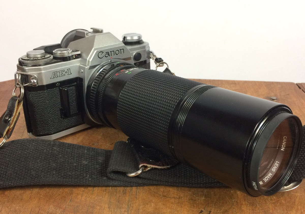 Vintage Canon AE-1 35mm Film Camera with Lens 100-200mm 1:5.6
