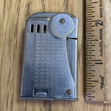 vintage Cigarette lighter Atlanta automatic action Japan needs flint