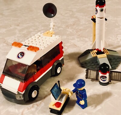 3366 LEGO City Space Satellite Launch Pad 100% Complete- Used