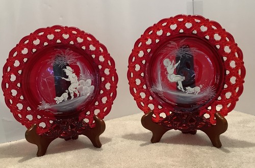 Mary Gregory Reproductions By WESTMORELAND 8” 2 Red Plates Summer Themed (e) - Imagen 1 de 8