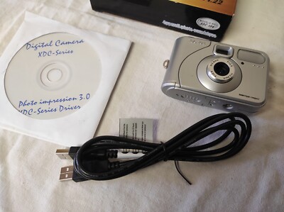 ANCIEN APPAREIL PHOTO numérique: joli FUJIFILM FINEPIX L55