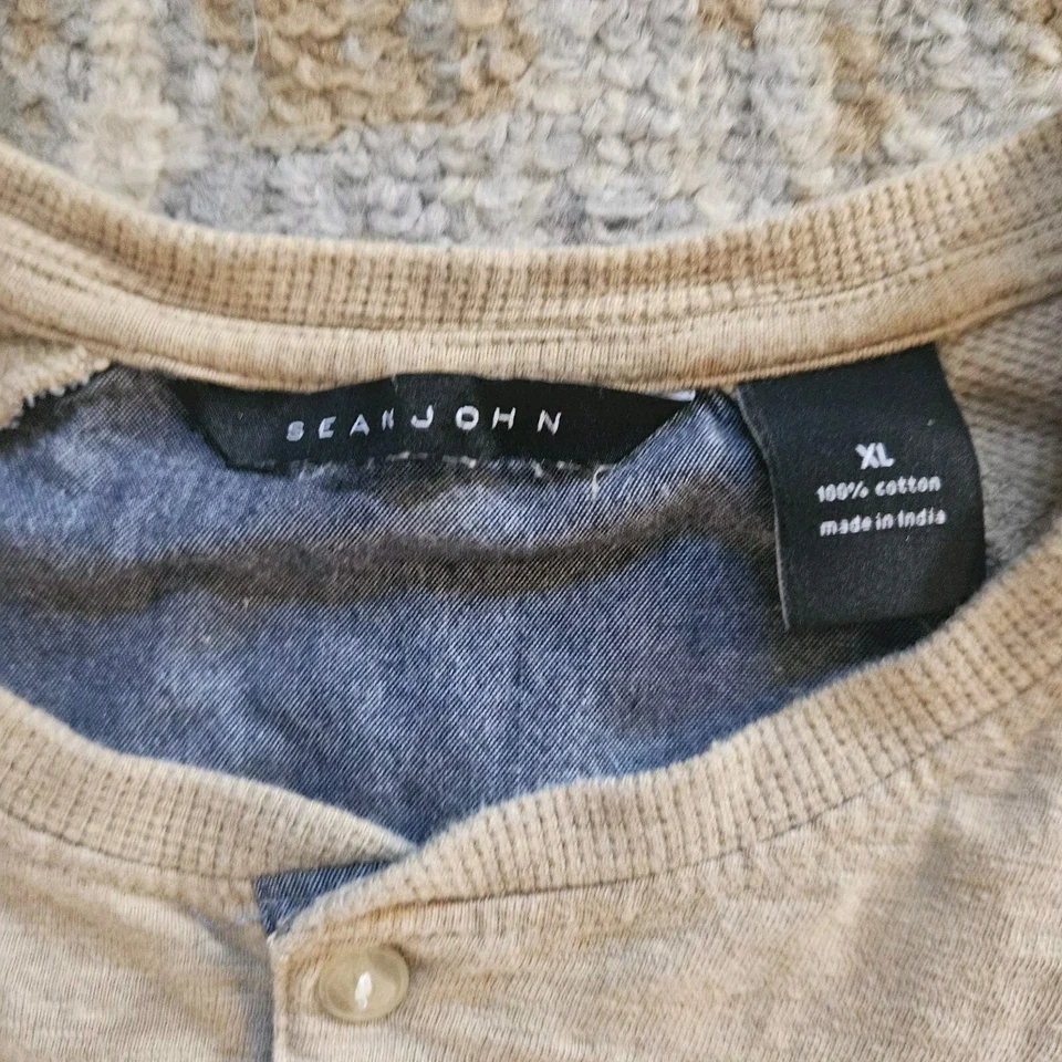 Camisa Pullover Sean John Para Hombre XL Dos Botones Henley Manga Larga Beige Foto 2 de 4