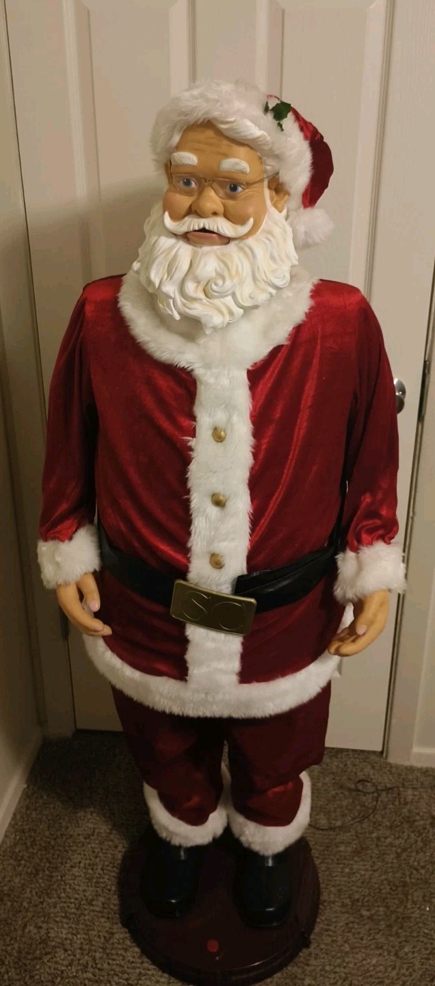 Gemmy Animated Singing Dancing Christmas Karaoke Santa Claus 5 Feet Tall.