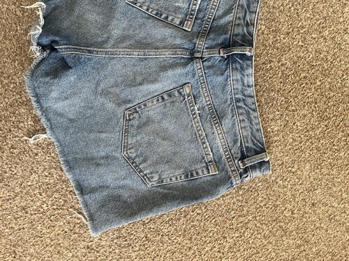 TOPSHOP Tall Cory Distressed Denim Shorts W28 - Picture 6 of 8