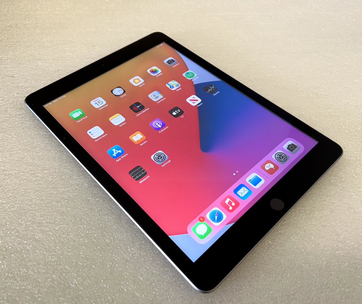 iPad 第五世代　128GB Amazon.co.jp: 【整備済み品】Apple iPad (第5世代) Wi-Fi 128GB