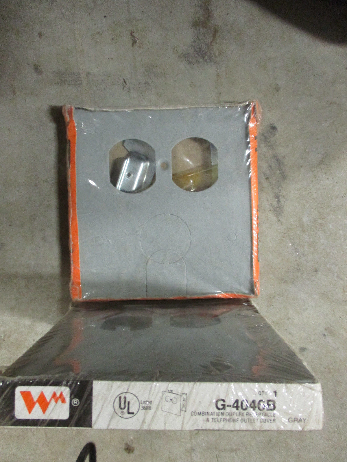 Wiremold G4046B Combination Duplex Receptacle & Telephone Outlet Cover ...