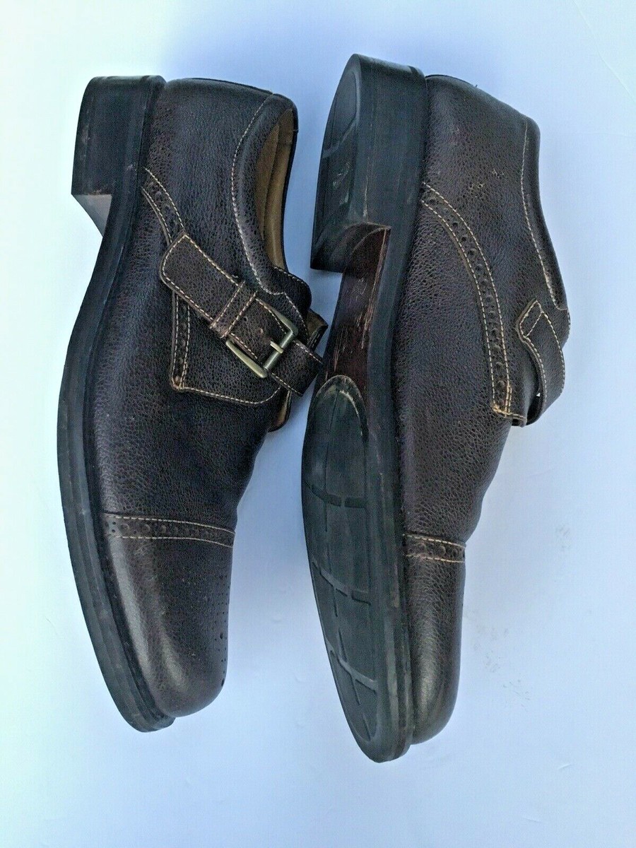 Cole Haan Men display picture 2