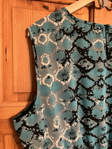 So Fabulous Dress Knee Length Size UK 22 Lined Snake Print Teal Lace - Picture 18 of 18