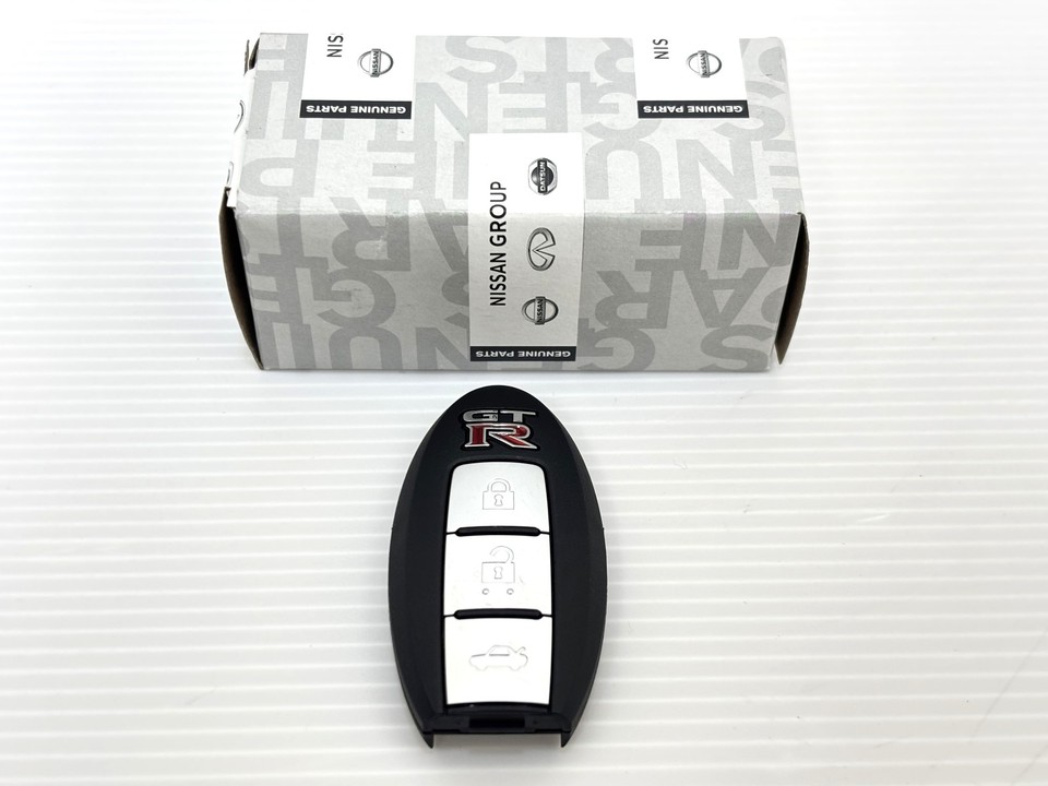 Genuine Nissan GT-R R35 Smart Key Fob Switch Assy 2018/08 to Present ...