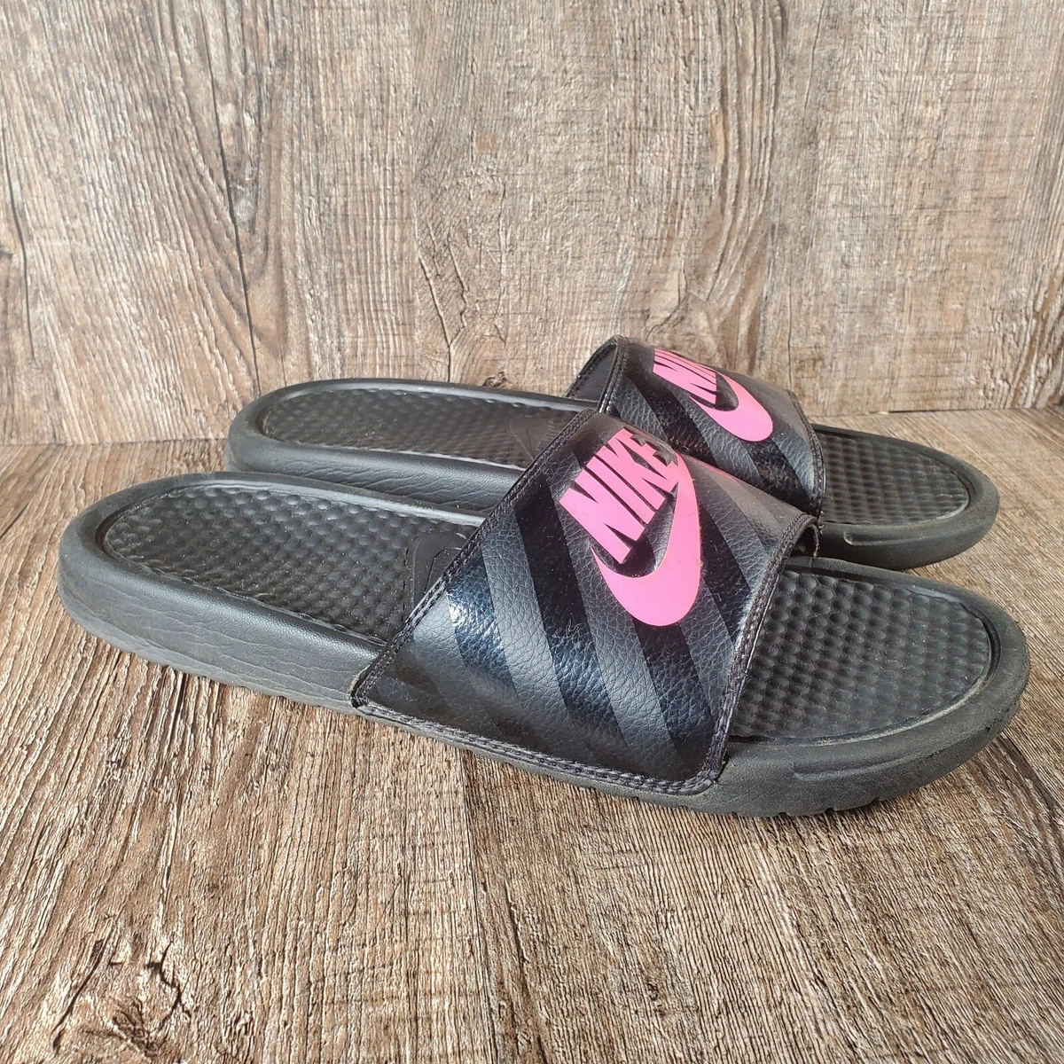 Colorful top nike sandals