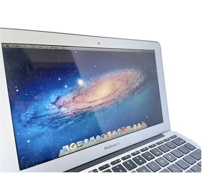 Mid 2011 MacBook Air 11” i5 240GB SSD Apple MacBook Air 11-Inch Mid 2011 i5 1.6GHz 4GB RAM 60GB