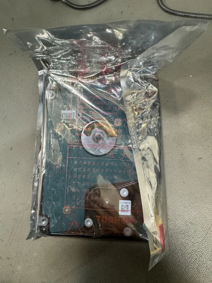 Toshiba MQ01ABD075R 750GB 2.5" SATA Internal Hard Disk Drive. - Image 2 of 2