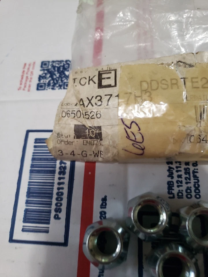 Nuevo de Lote Antiguo 2001-2006 Dodge Stratus Chrysler Sebring OEM JUEGO DE 13 06500526  Foto 2 de 2