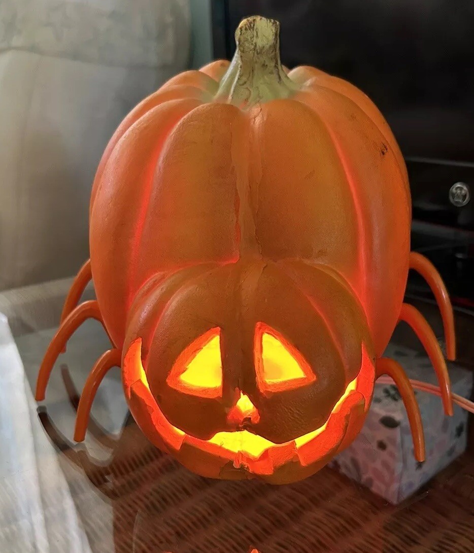 Vintage Halloween Jack O'Lantern Spider Pumpkin Trendmasters