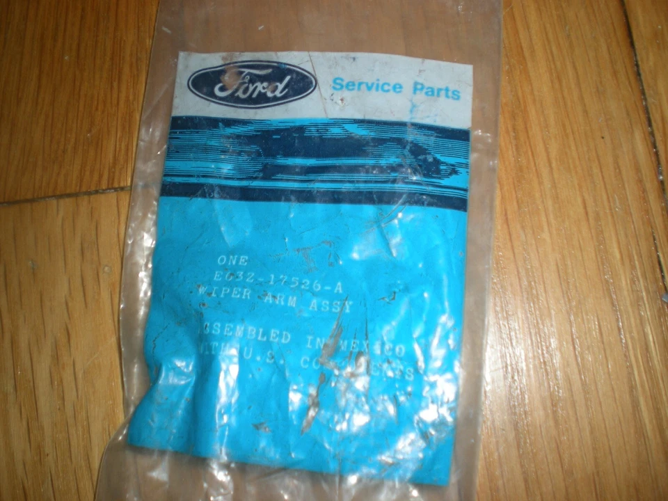 Brazo limpiaparabrisas Ford Tempo 1986-1989 E63Z-17526-A NOS Foto 2 de 2
