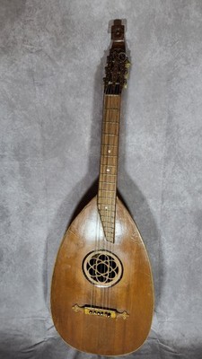 German Lute Guitar Markneukirchen  Tradition Craftsmanship & Beautiful Warm Tone