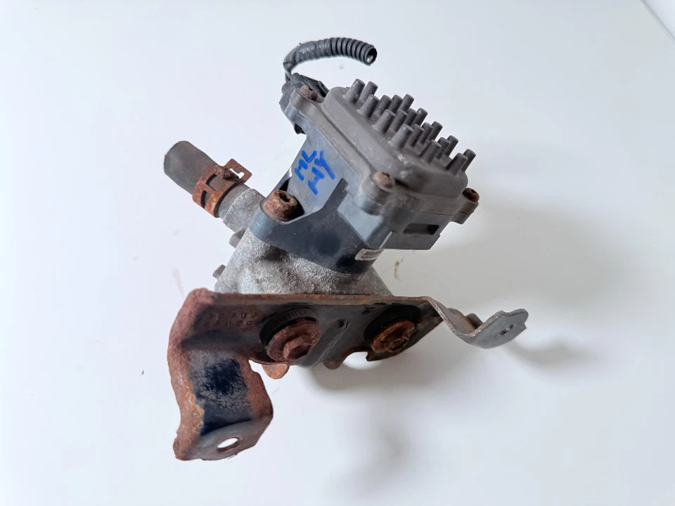 2014 TOYOTA HIGHLANDER OIL COOLER PUMP & MOTOR | OEM - Image 3 of 4