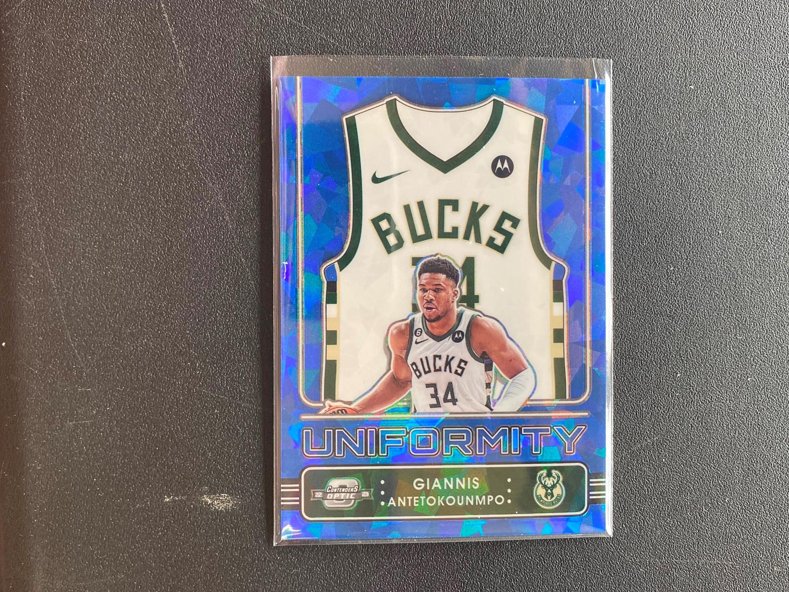 Giannis Antetokounmpo 2022-23 Contenders Optic Uniformity Blue Ice Bucks /75 C23