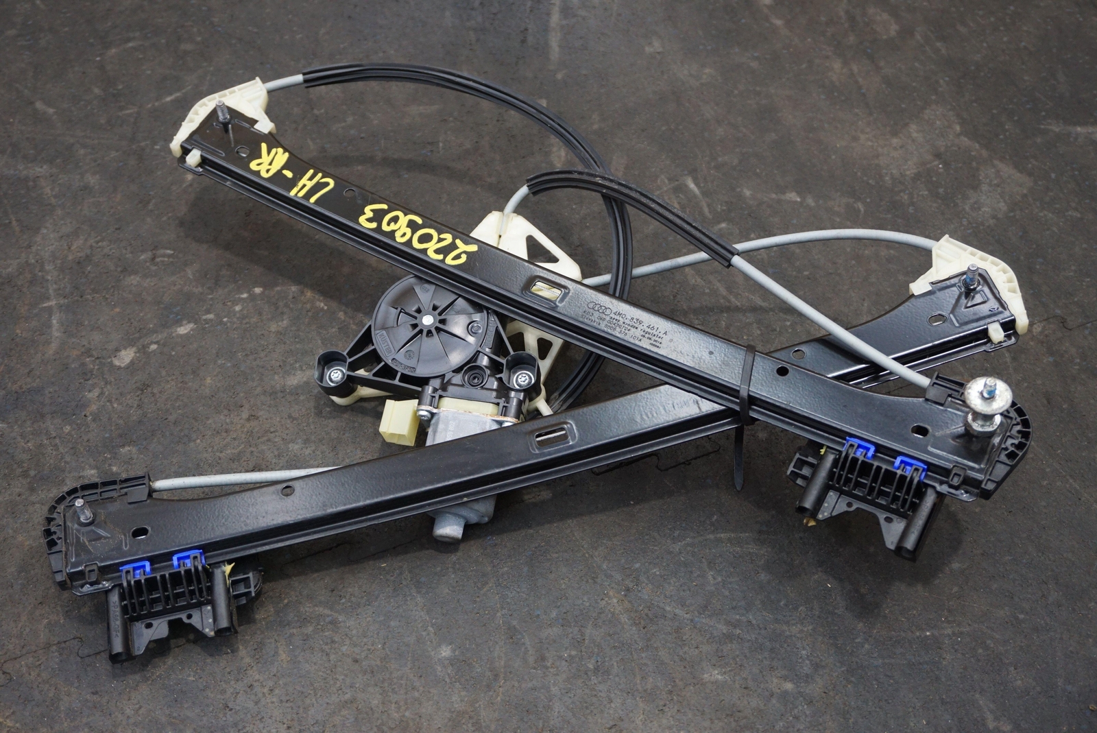 Rear Left Door Window Regulator Motor Assembly OEM 4M0839461A Bentley Bentayga