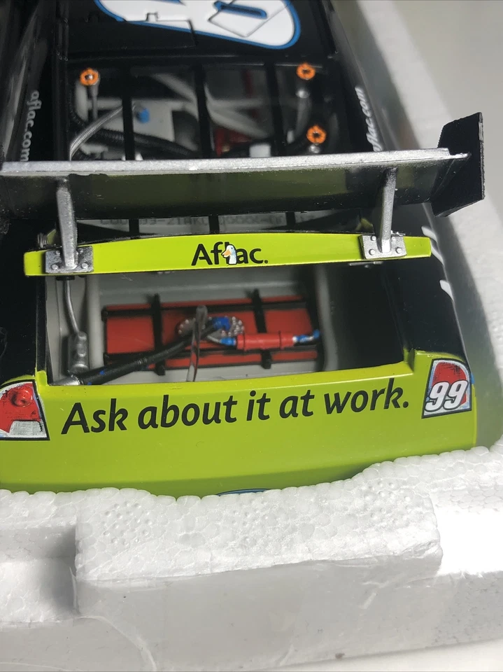 2009 NASCAR 99 Carl Edwards AFLAC 1:24 Diecast - Image 3 of 4