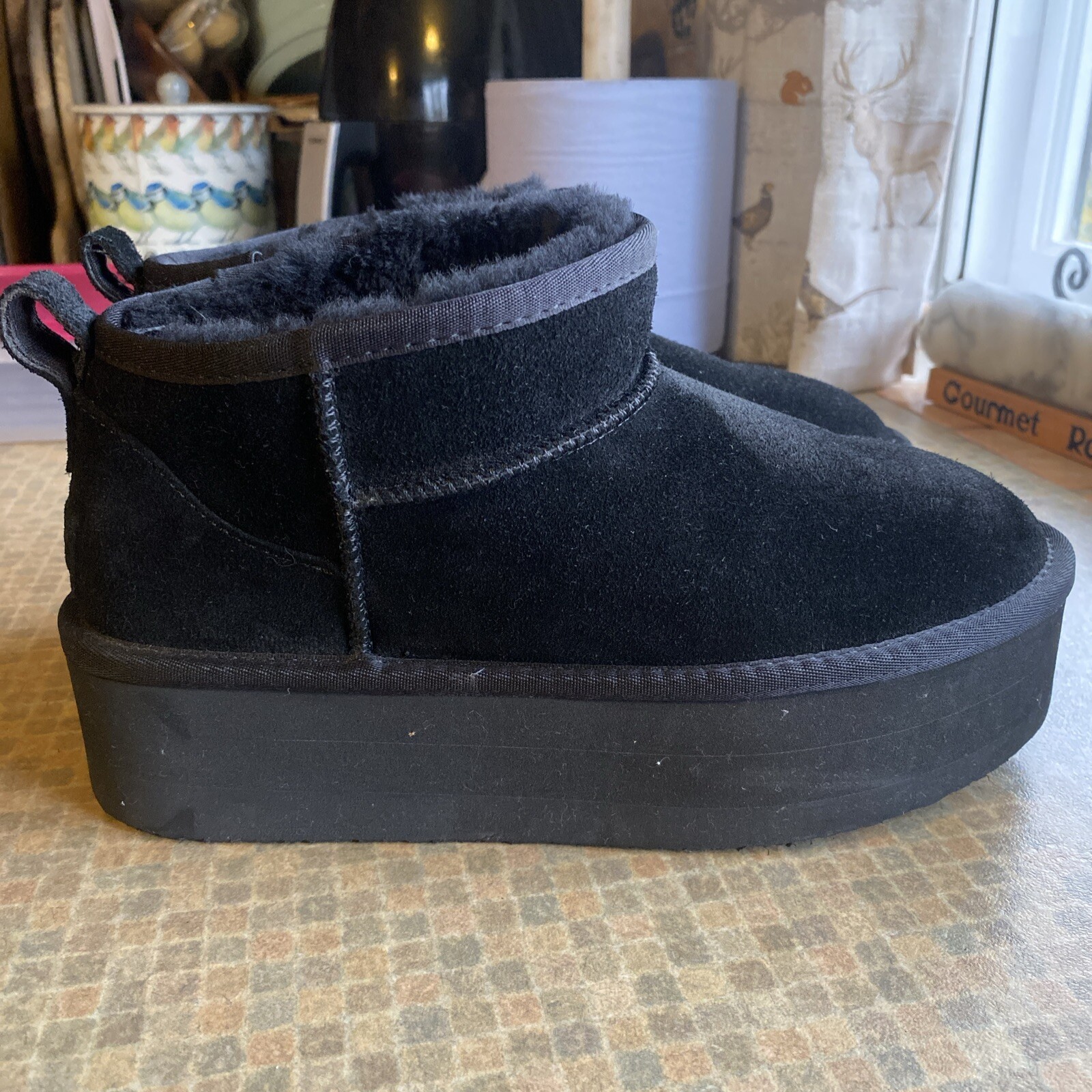 Ugg Boots 7.5 UK image 2