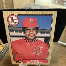1987 topps baseball card #133 Jose Oquendo