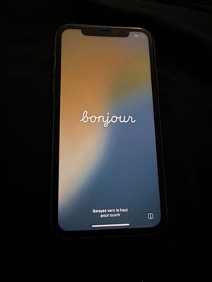 Apple iPhone 11 purple 12MP Dual Camera 6.1'' iOS Smartphone Wi-Fi Bluetooth NFC
