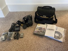 Nikon D5000 Digital Camera - 18-55mm Lens - Manuals DVDs - Case
