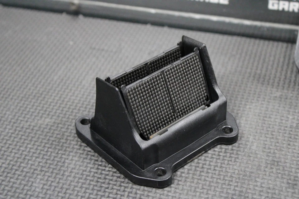 2016 KTM 03-16 250 XCW OEM INTAKE REED BLOCK BOOT ASSEMBLY 54830050000 - Image 4 of 4