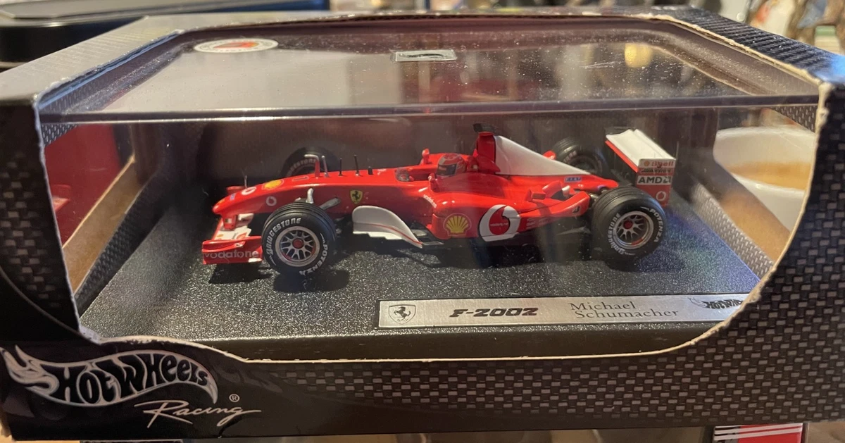 Miniature 1:24 Ferrari F2002 – M. Schumacher, Hotwheels Racing, Occasion