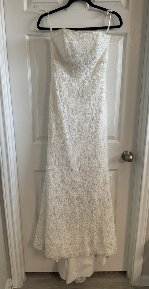 David's Bridal Galina Wedding Dress Ivory Sz 4 Strapless ,Lace,Pearl, Beautiful - Image 2 of 4