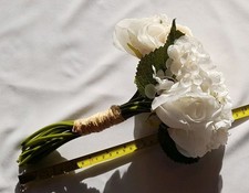    Lot of White Silk Faux Flowers   Realistic Wedding/Decor Bouquet