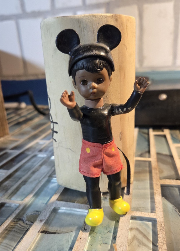 Alexander Disney Mickey Mouse Figurine Black Outfit Red Shorts Yellow Shoes