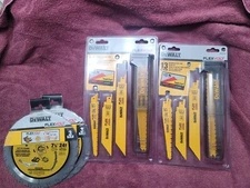 New Dewalt Flexvolt Circular saw blades and reciprocating saw blades. 30 pieces!
