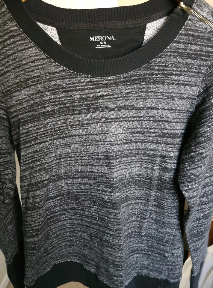 Merona Women's Heather Black Zip Shoulder Sweat Shirt Size Medium L.S. EUC  - Image 3 of 4