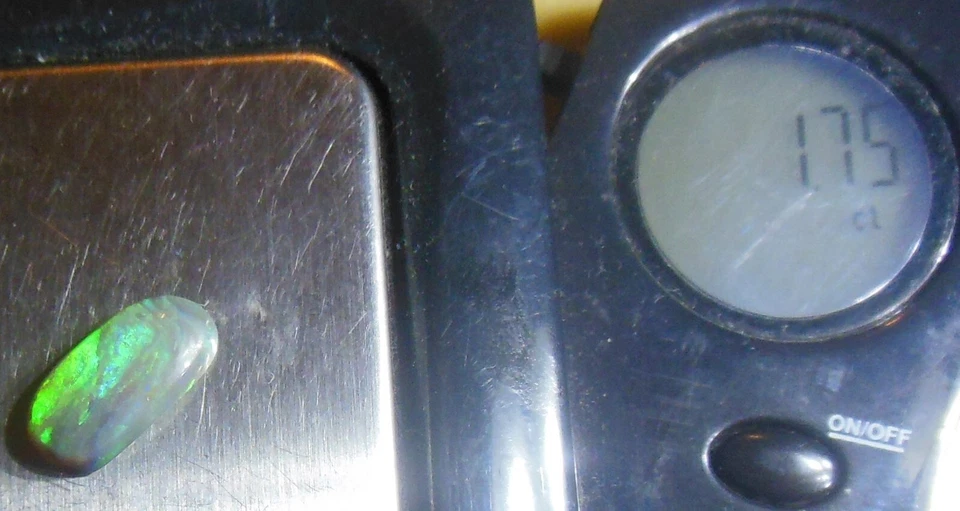 Lightning Ridge semi-Black Opal, 1.75ct, 13.1x6.5x2.9mm, double-sided, Gem, Vid! - Image 3 of 4