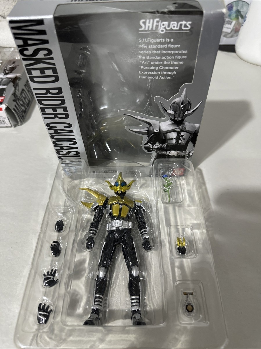 SH Figuarts MASKED RIDER CAUCASUS フィギュア S.H.Figuarts Masked Kamen Rider BUILD GREAT CROSS-Z Action