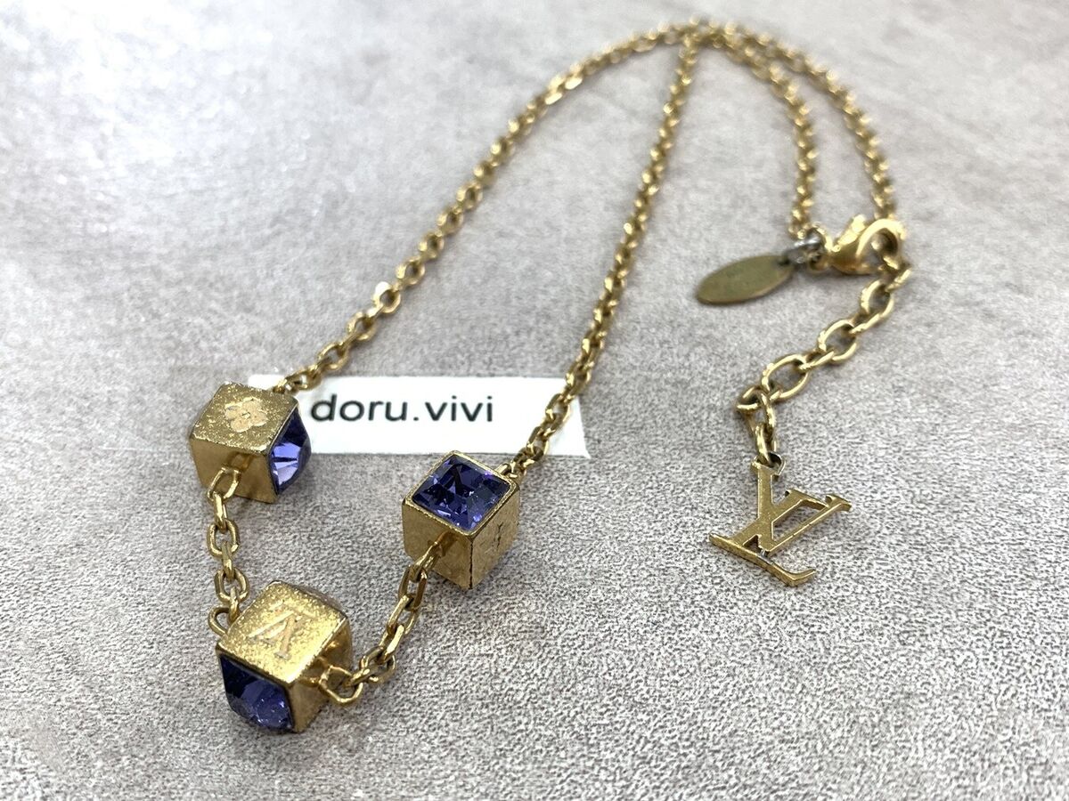 Louis Vuitton Collier Gamble Necklace Gold Logo & Cube Louis Vuitton Collier Gamble Necklace Gold Logo & Cube