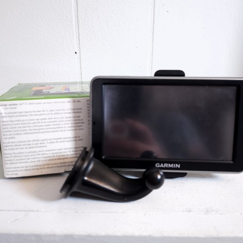 Garmin Nuvi 57LM GPS Navigation System Touch Screen Works No Cords Lifetime Maps - Picture 8 of 10