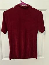 EUC VTG Women's Sz S Red Short Sleeve Mock Neck Top Made In USA Stretchy Shiny