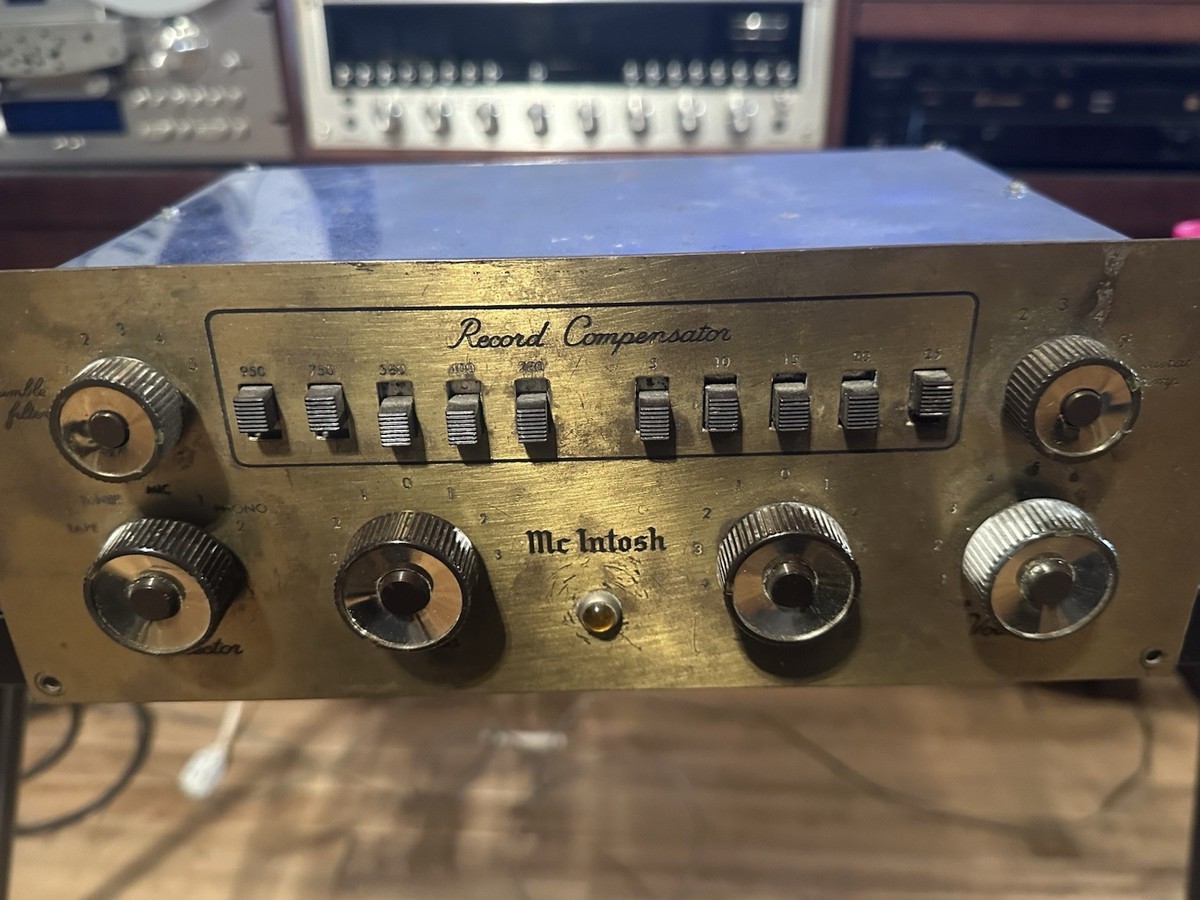 アンプ Macintosh audio compensator model C8 McINTOSH C-8 RECORD COMPENSATOR / VACUUM TUBE PREAMPLIFIER