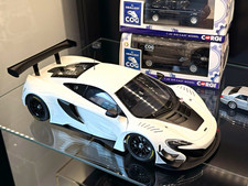 AUTOart McLaren 650S GT3 1:18 Composite White/Black Opening Doors