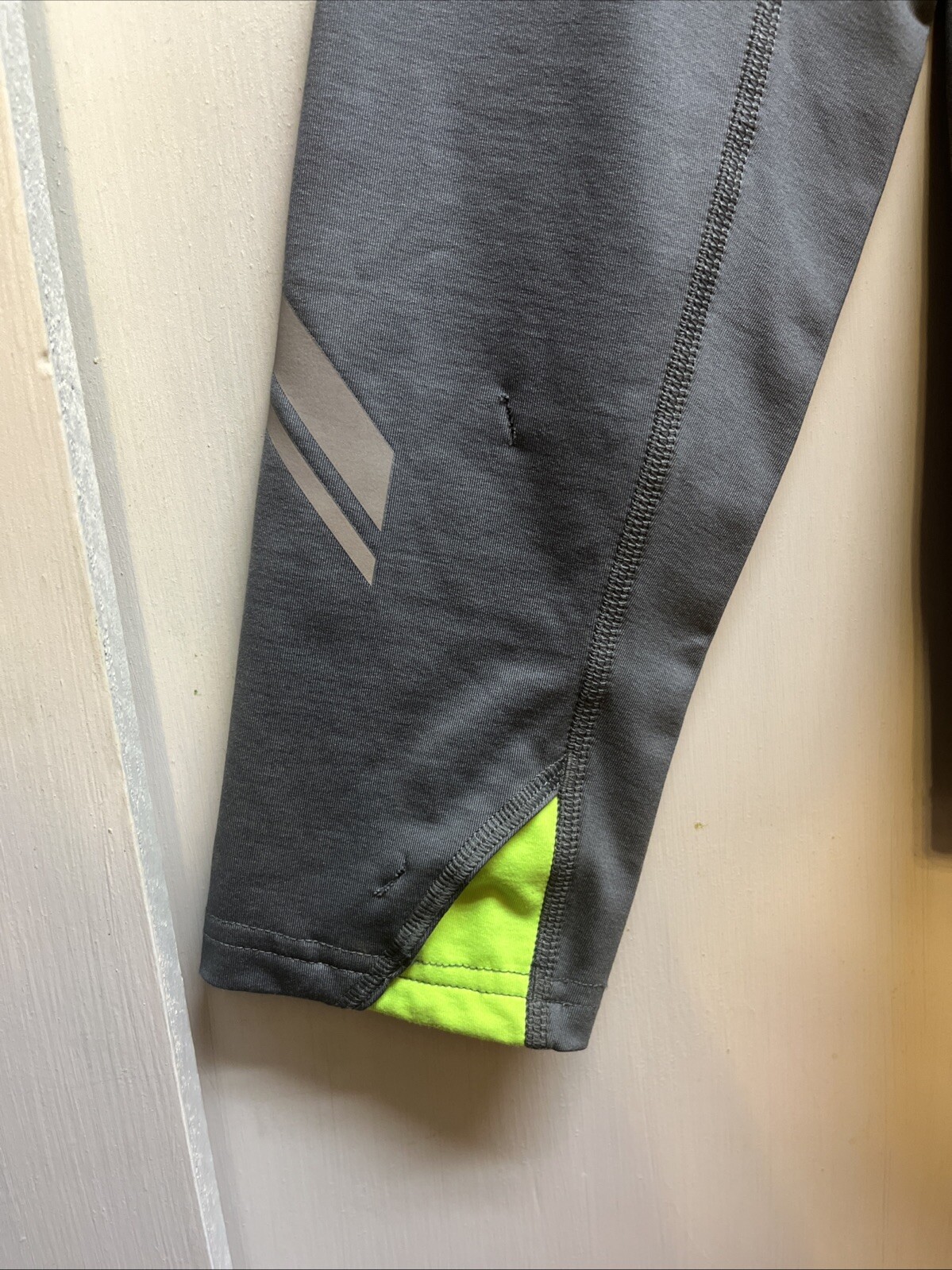 Under Armour Fitted Running Pullover Jacket - image 7