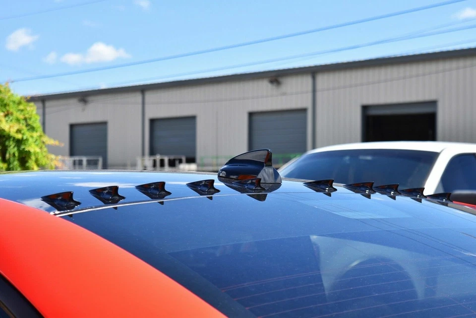 通用 10x JDM 运动赛车碳纤维图案屋顶鲨鱼鳍装饰盖 — 第 4/4 张图片